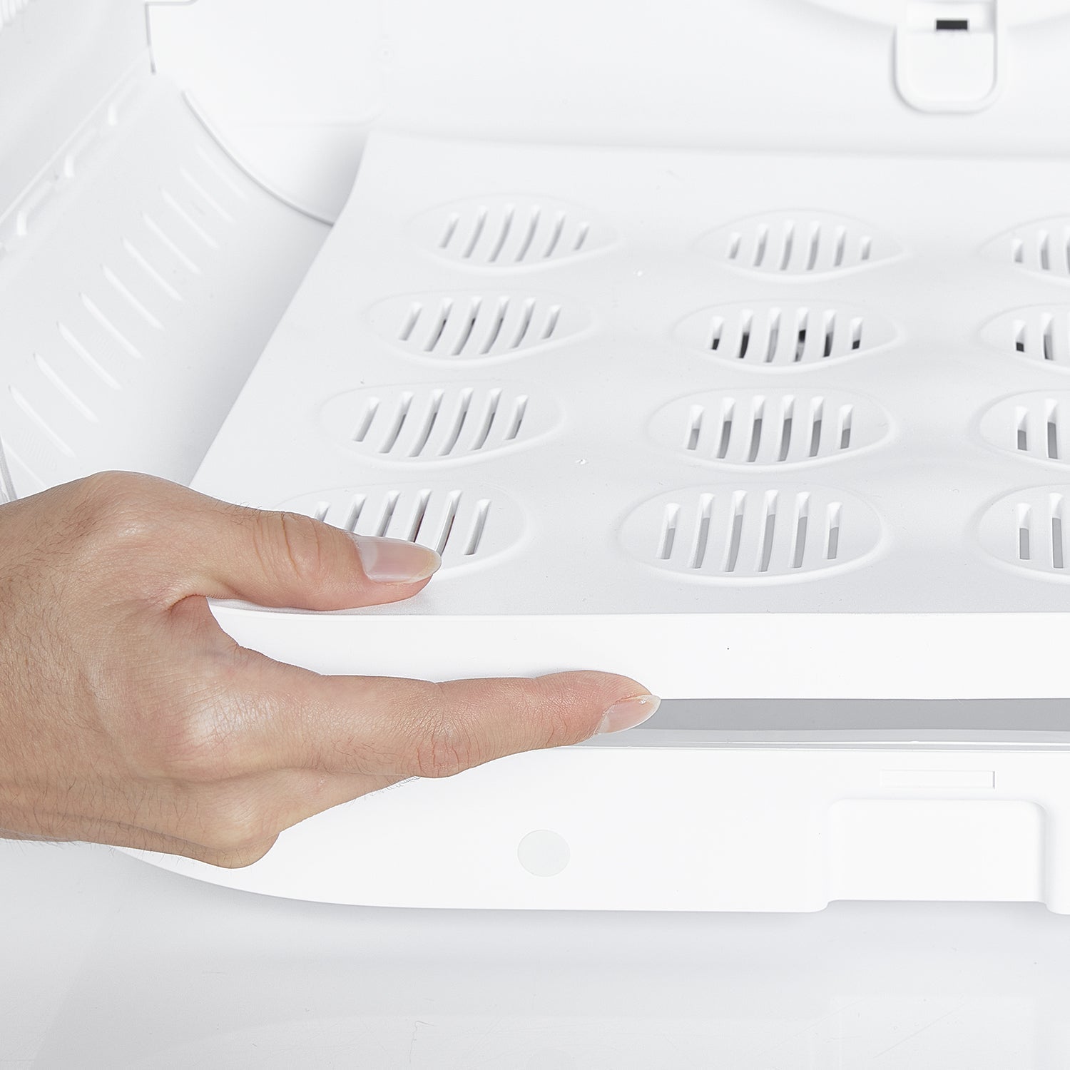 AirSalon Max Pet Dryer Box with a removable bottom tray design for easy cleaning and improved hygiene